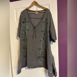Blue Fish women’s linen shirt in gray. Size 1